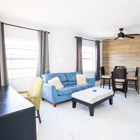 Shared Home - Close To The Beach Riviera Beach Esterno foto