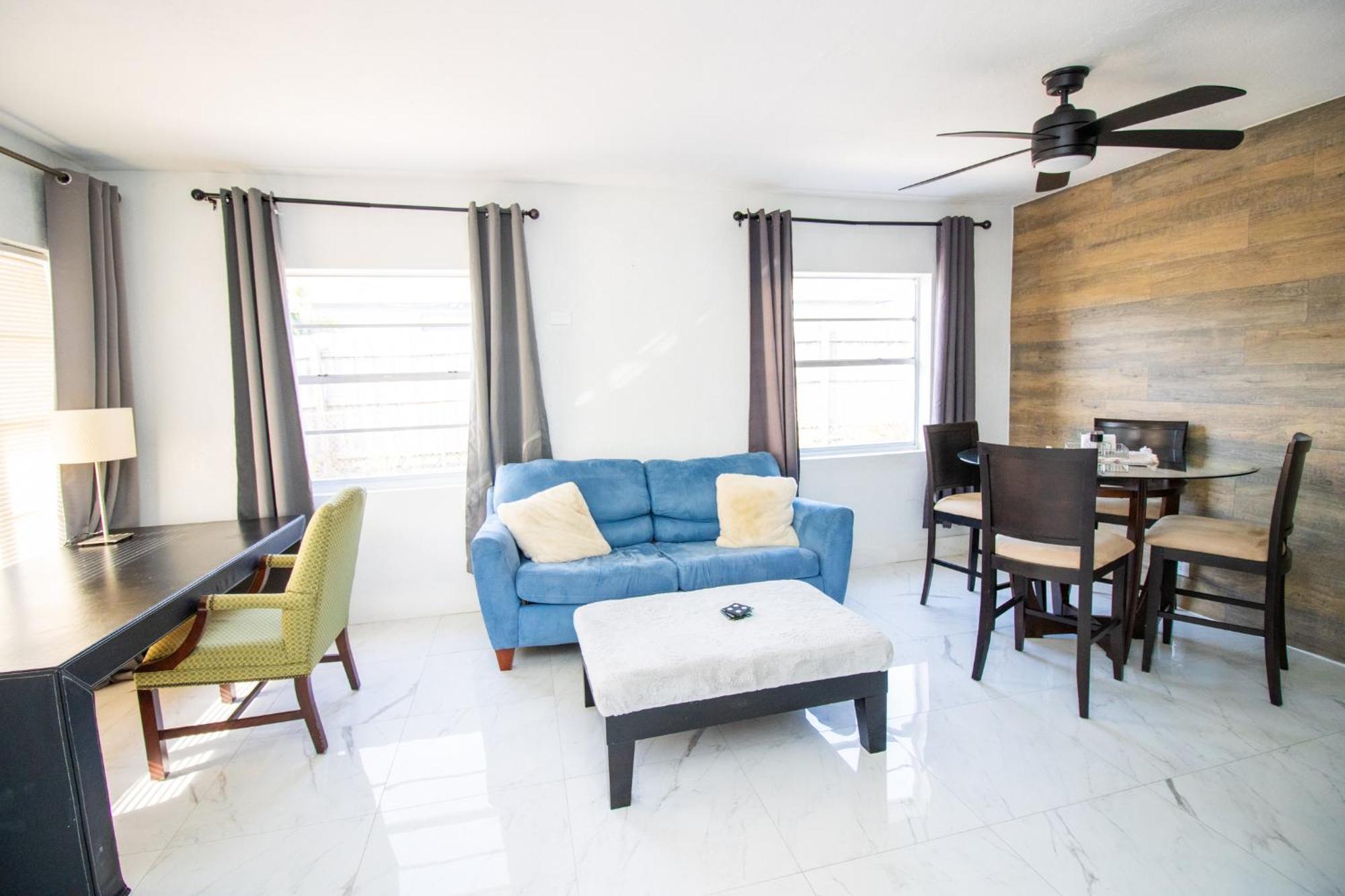 Shared Home - Close To The Beach Riviera Beach Esterno foto