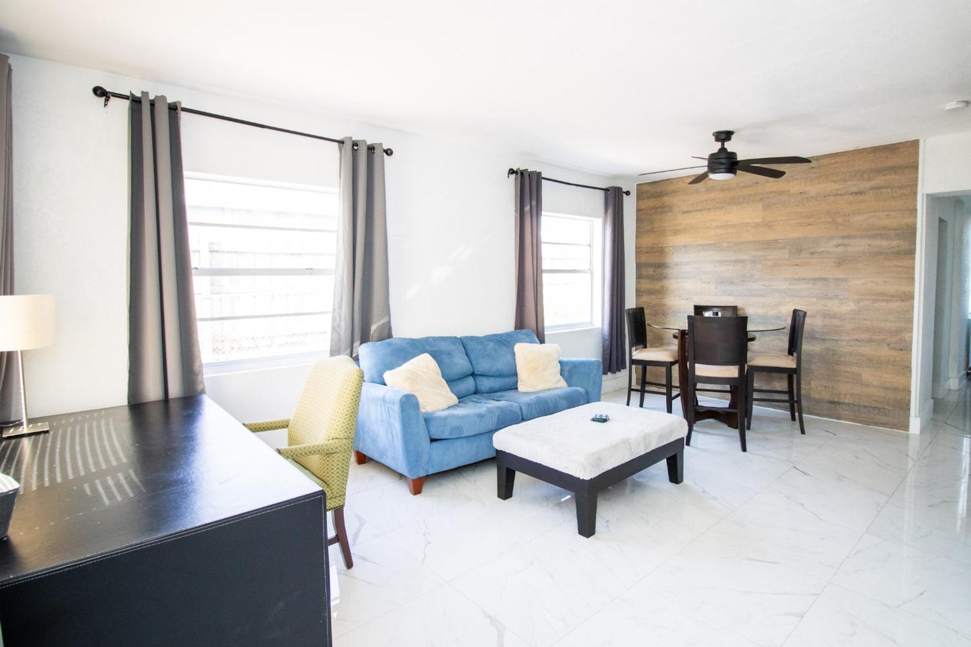Shared Home - Close To The Beach Riviera Beach Esterno foto