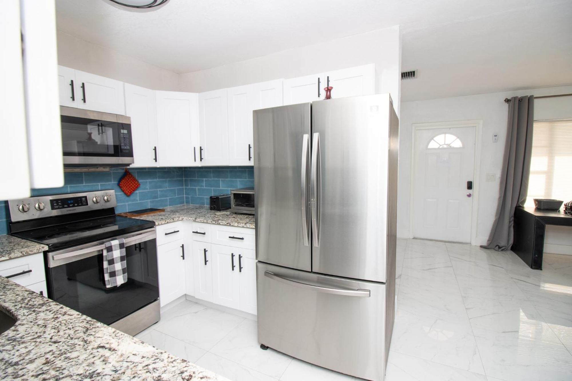 Shared Home - Close To The Beach Riviera Beach Esterno foto